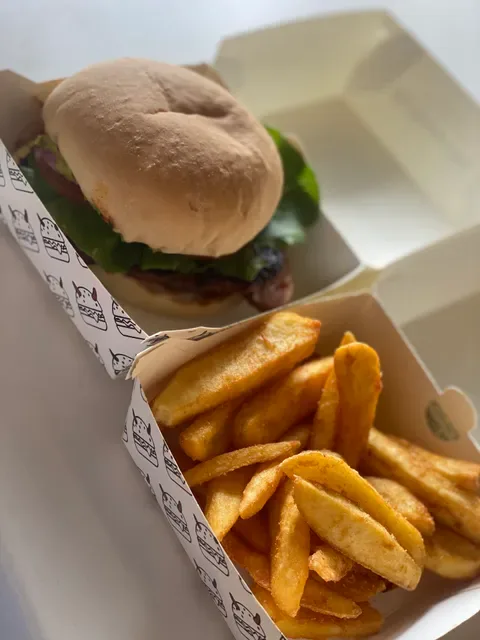 Burger'D Pacific Pines