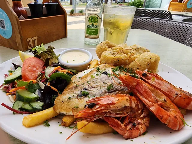 Burleigh Heads Hotel