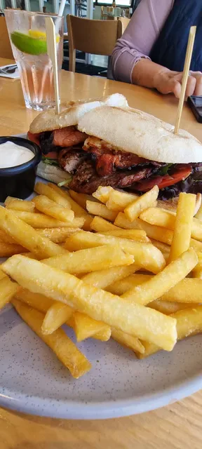 Burleigh Heads Hotel