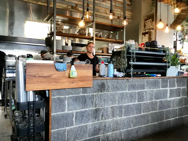 Cadence Cafe