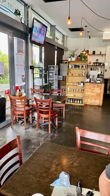 Cafe on South Bay