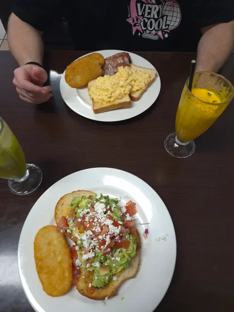 Cafe Tahbella