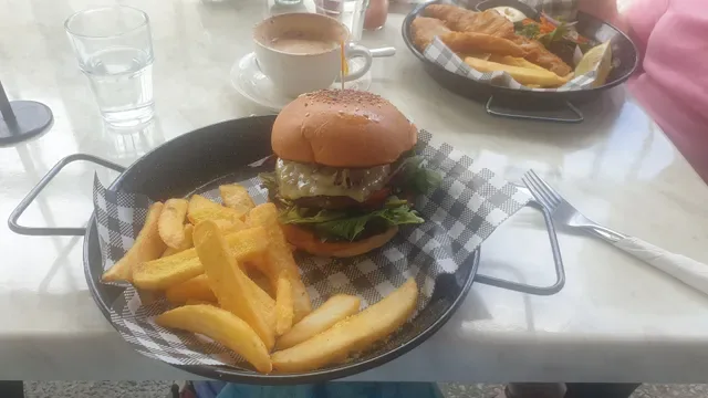 Cafe Two Coomera