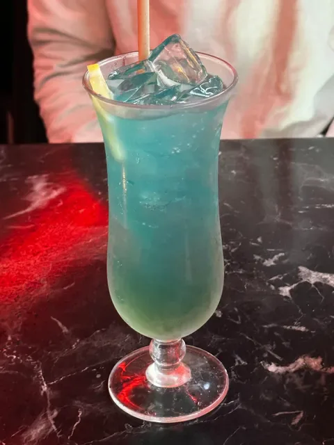 Central Lounge Bar and Dining