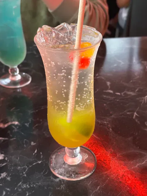 Central Lounge Bar and Dining