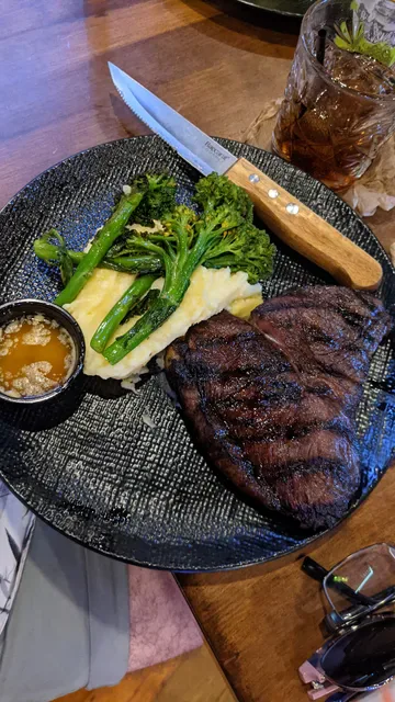 Choofas Smokehouse & Seafood
