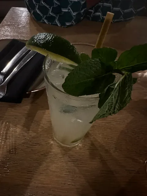Clifford’s Grill & Lounge