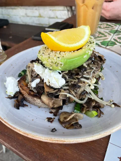 Commune Cafe