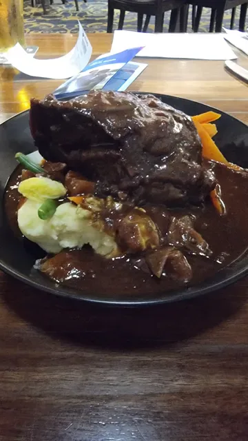 Coomera Tavern