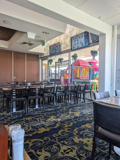Coomera Tavern
