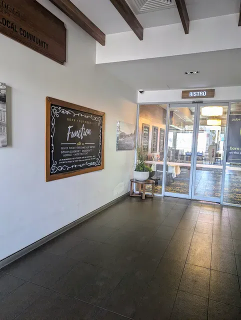 Coomera Tavern