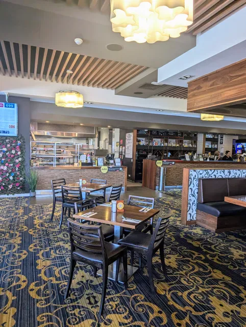 Coomera Tavern