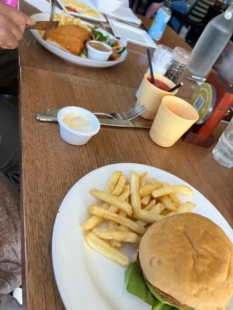 Coomera Tavern