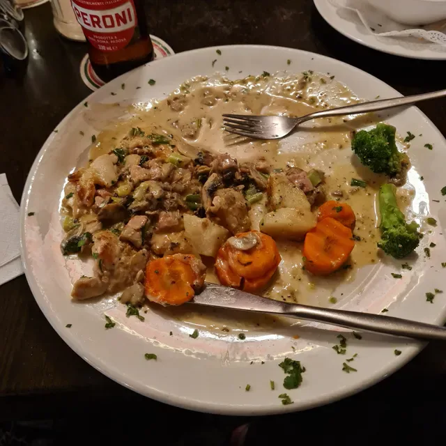 Costa D'oro Italian Restaurant & Pizzeria