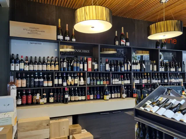 Cove Tavern & Corker Cellars Sanctuary Cove