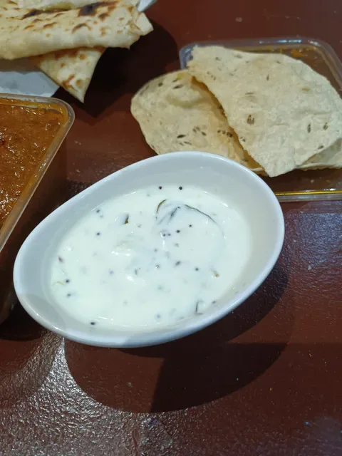 CURRY EXPRESS Biggera Waters