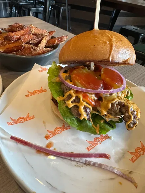 Cycho's Buffalo Wings