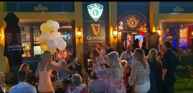 Den Devine Restaurant & Music Lounge