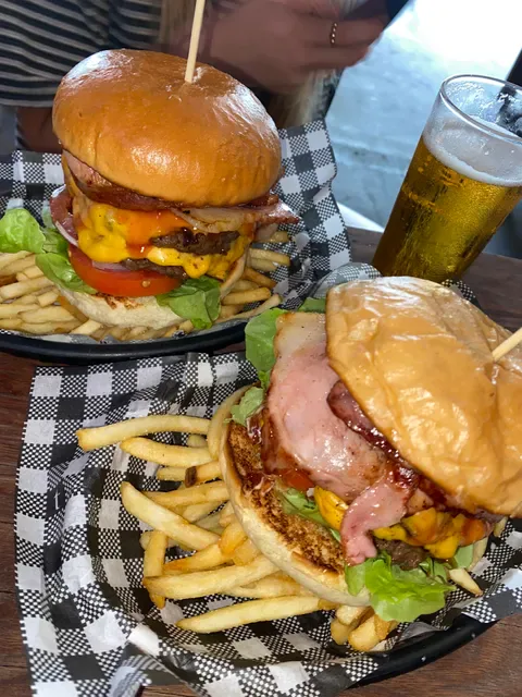 Eddie's Grub House