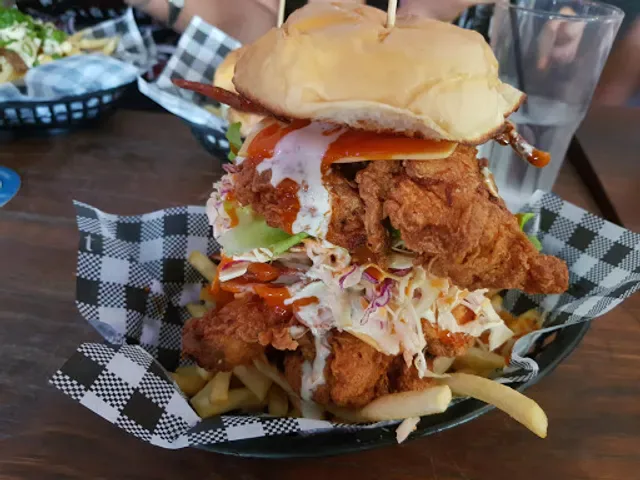 Eddie's Grub House