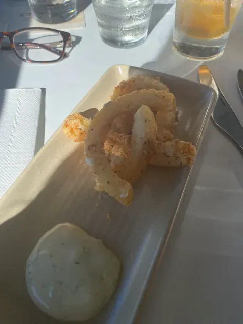 Edgewater Dining and Lounge