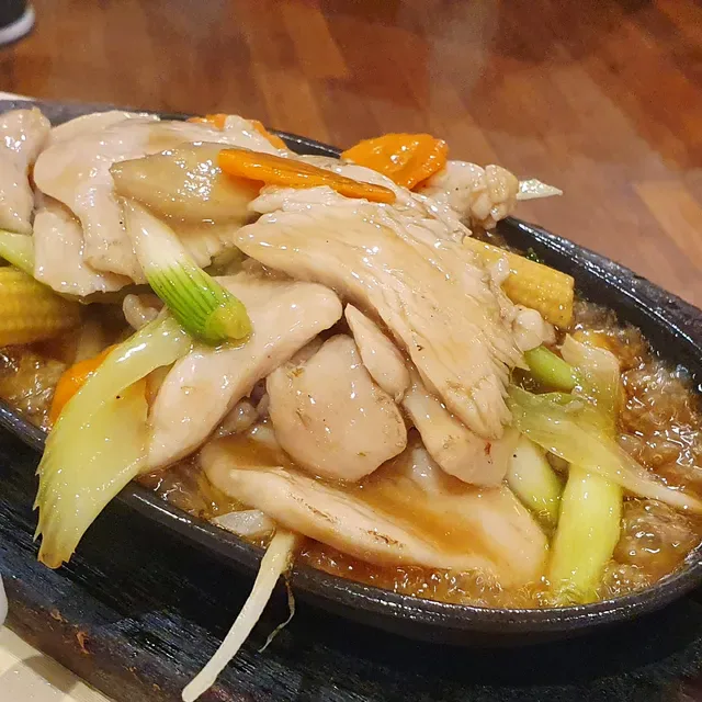 Feng Shui Chinese Restaurant