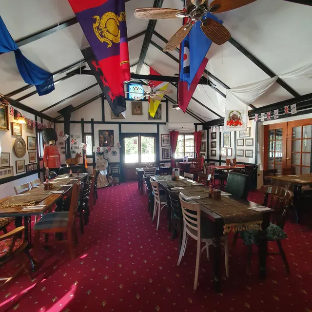 Fox & Hounds