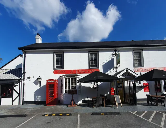Fox & Hounds