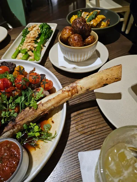 Garden Kitchen & Bar