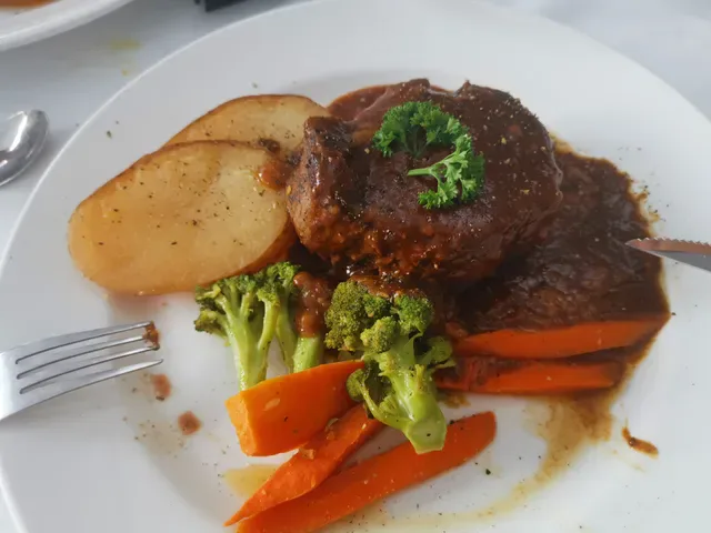 George's On Broadbeach