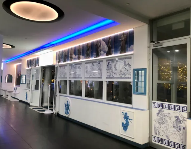 George's Paragon Coolangatta