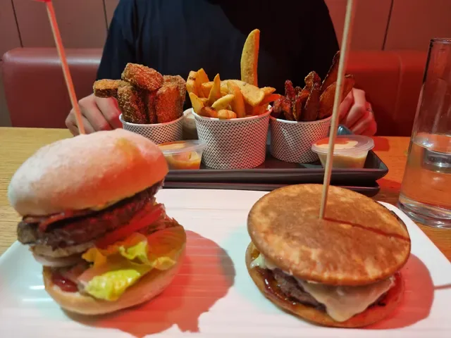 Grill'd Burgers - Surfers Paradise