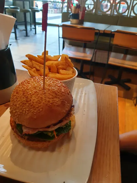 Grill'd Burgers - Surfers Paradise