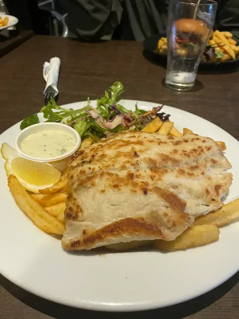 HarbourVue Tavern