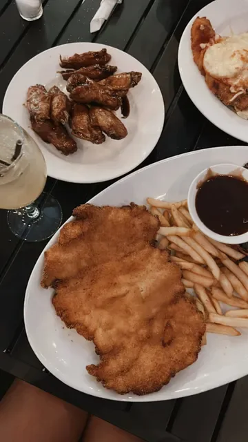 HarbourVue Tavern