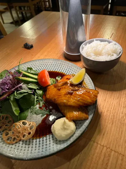 Hatsuhana Japanese Restaurant