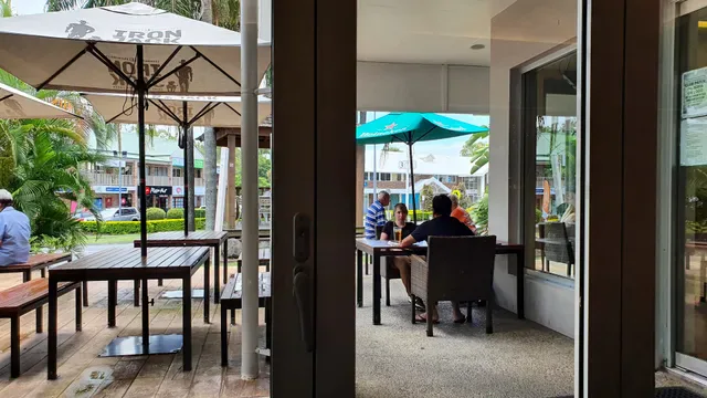 Helensvale Tavern