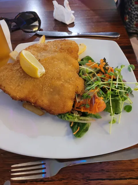 Helensvale Tavern