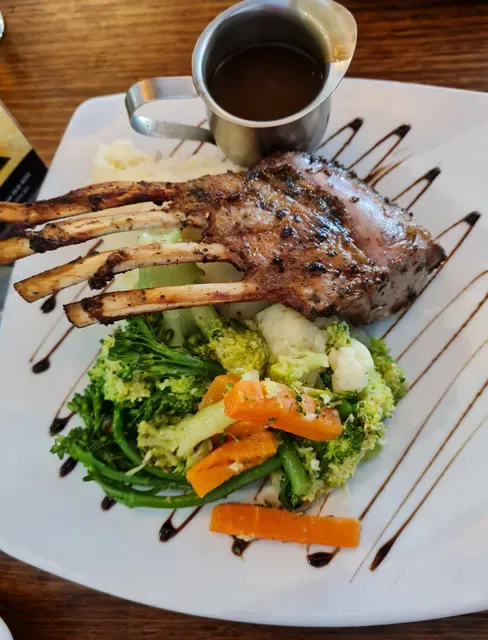 Helensvale Tavern