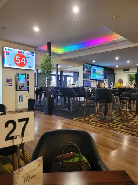Helensvale Tavern