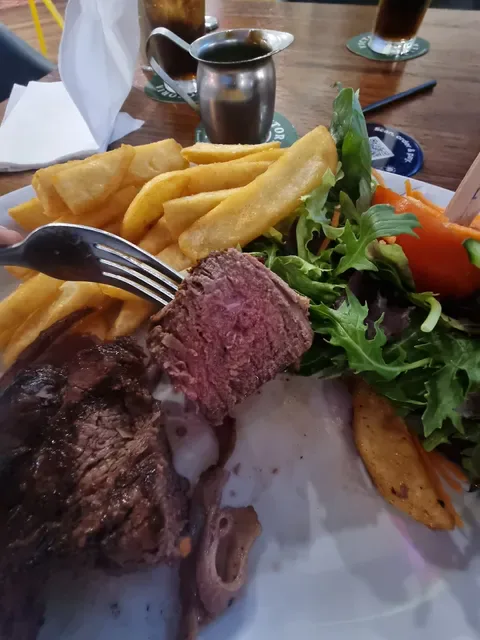 Helensvale Tavern
