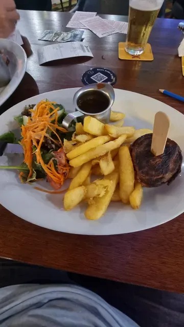 Helensvale Tavern