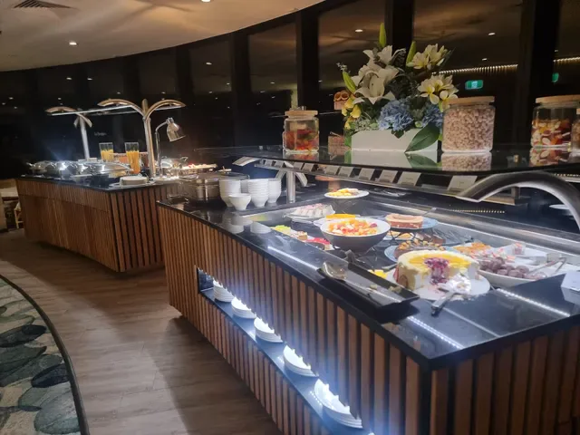 Horizon Sky Dining