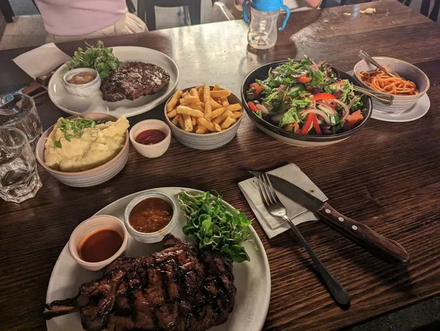 Hurricane's Grill & Bar Surfers Paradise