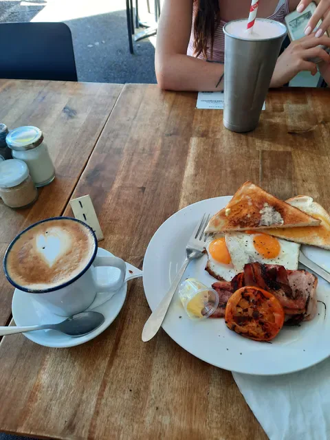 Jay's Food Emporium Coolangatta