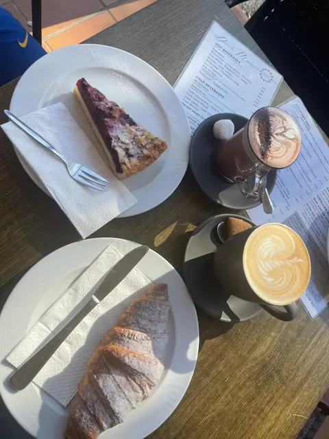 Kaffe House