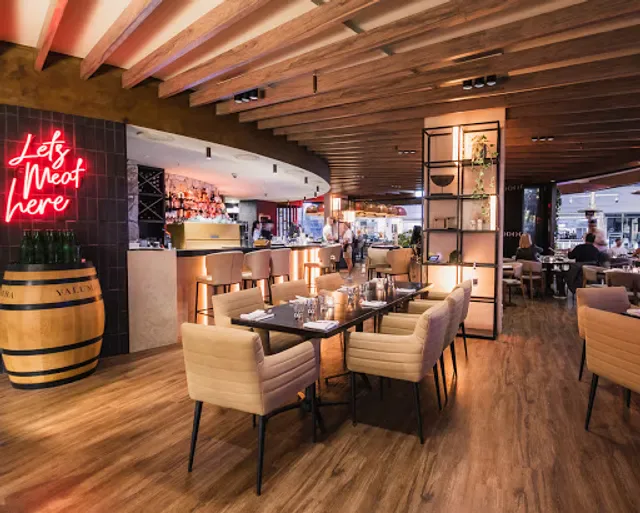 Koi Broadbeach