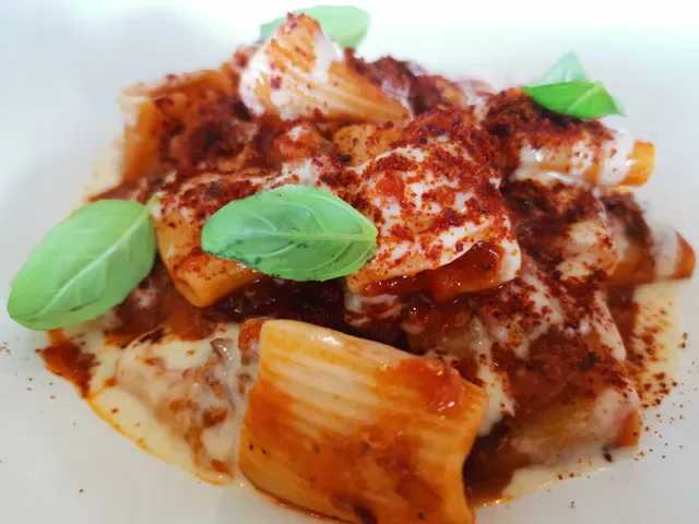La Calabrese Italian Restaurant Lunch and Dinner