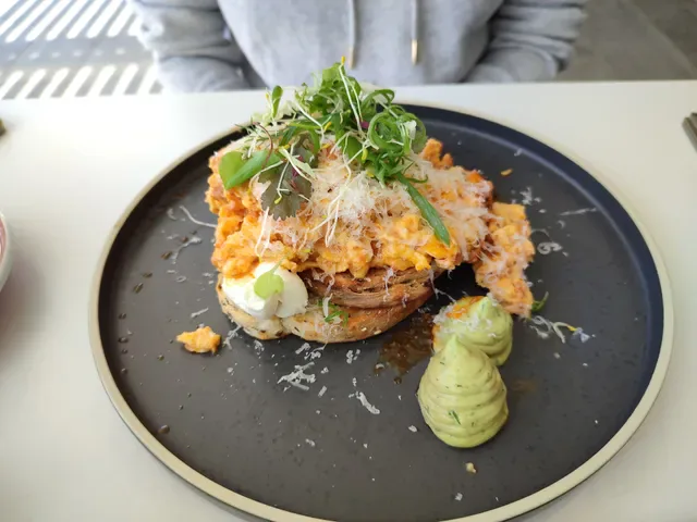 La Playa Beach and Eats