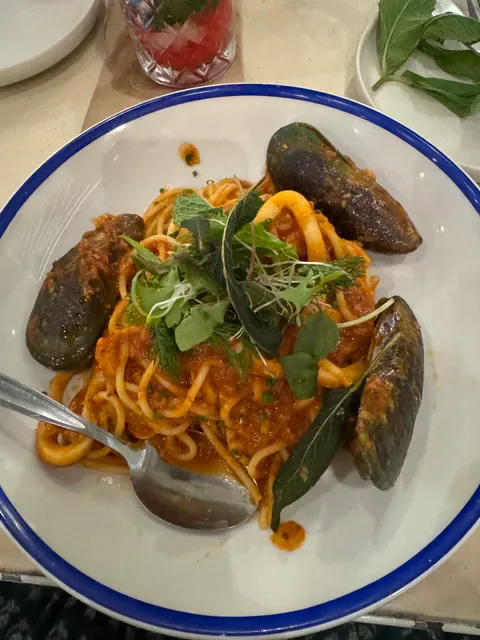 La Playa Beach and Eats